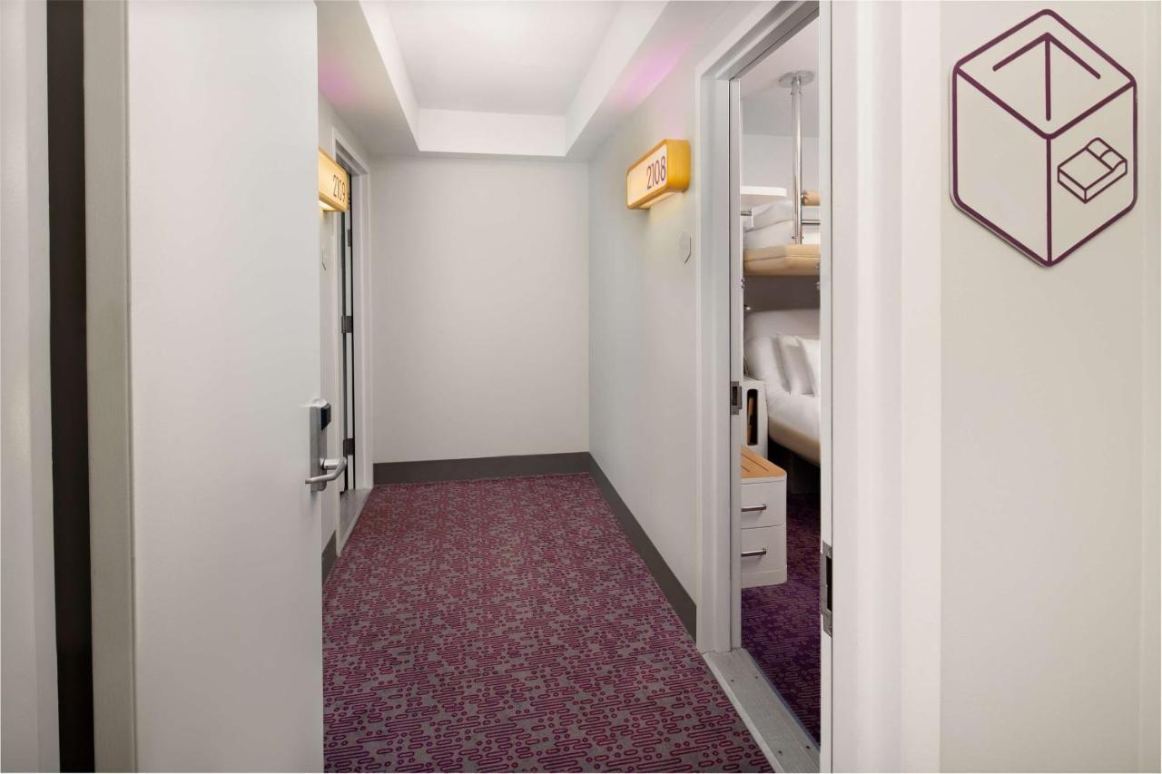 Yotel New York Times Square Esterno foto